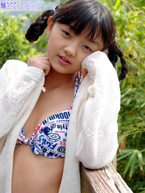 日美野梓 